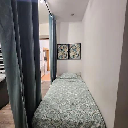 La Petite Loge De L'ile * Nantes